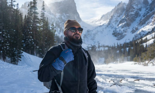 Verlängerte Outdoor-Abenteuer: Wie beheizbare Kleidung Wanderer & Camper warm und komfortabel hält