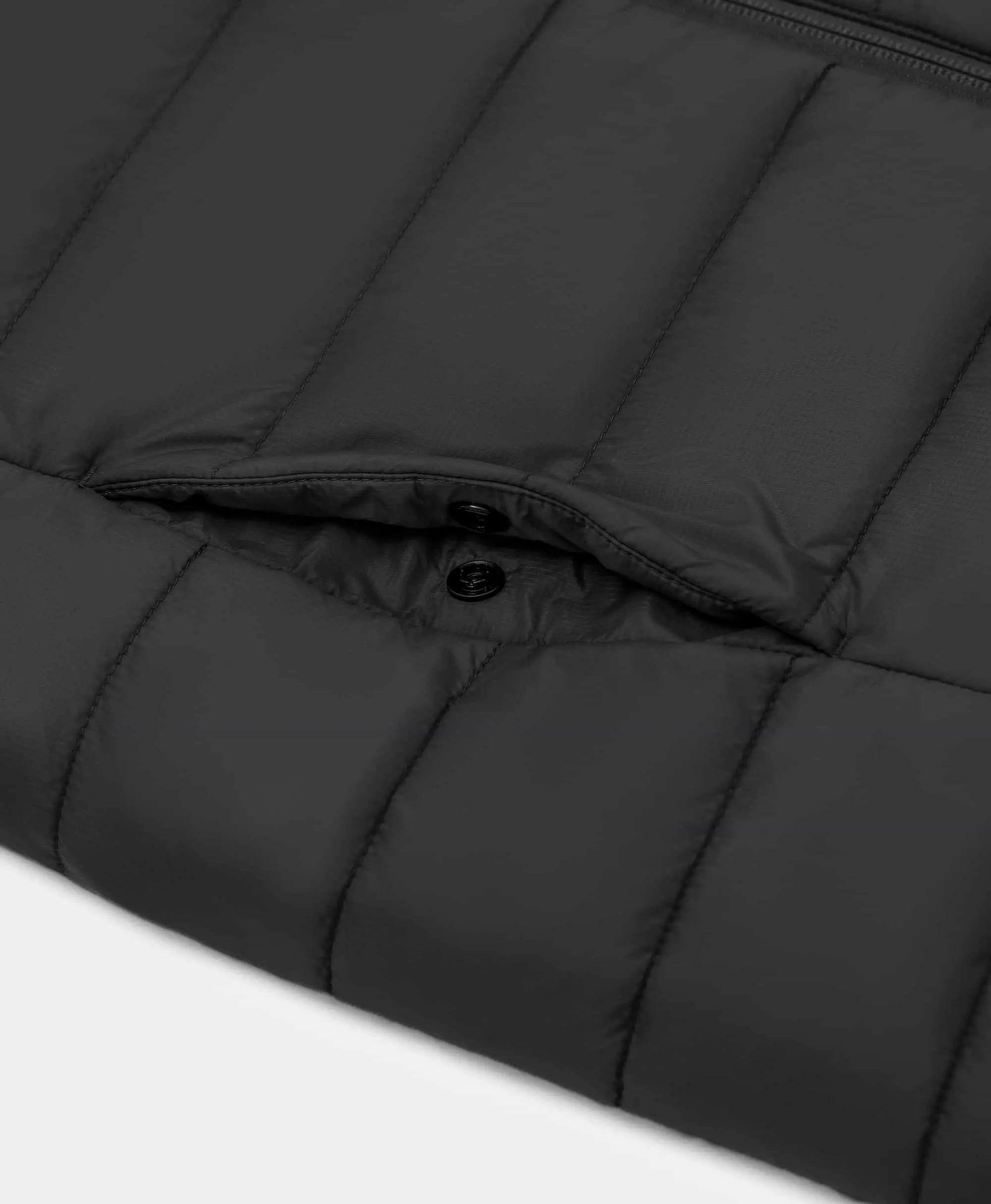 Battery pockets with snap closure