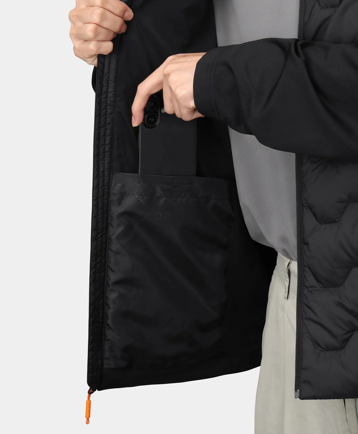 internal top-entry pocket